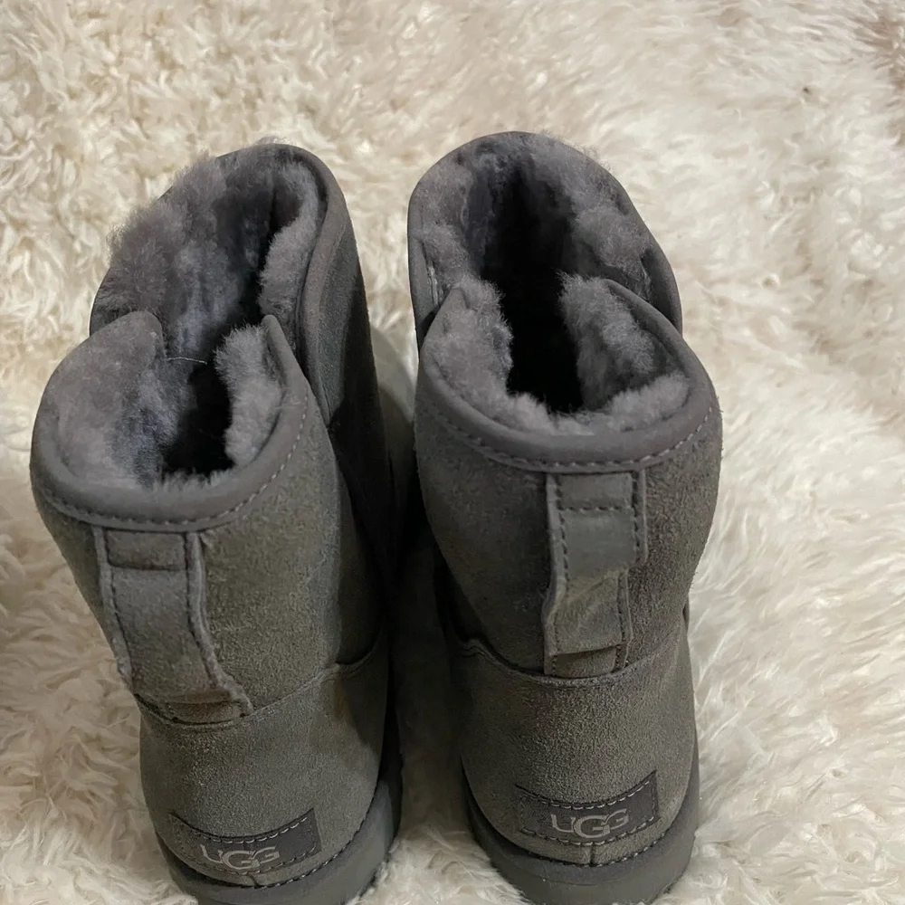 Ugg Classic Cuff Short Boot